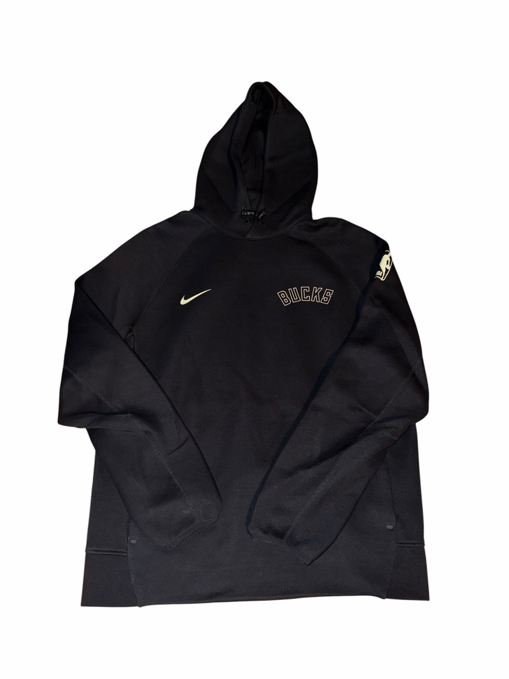 Milwaukee bucks Nike tech fleece mens L sweatshirt NWT